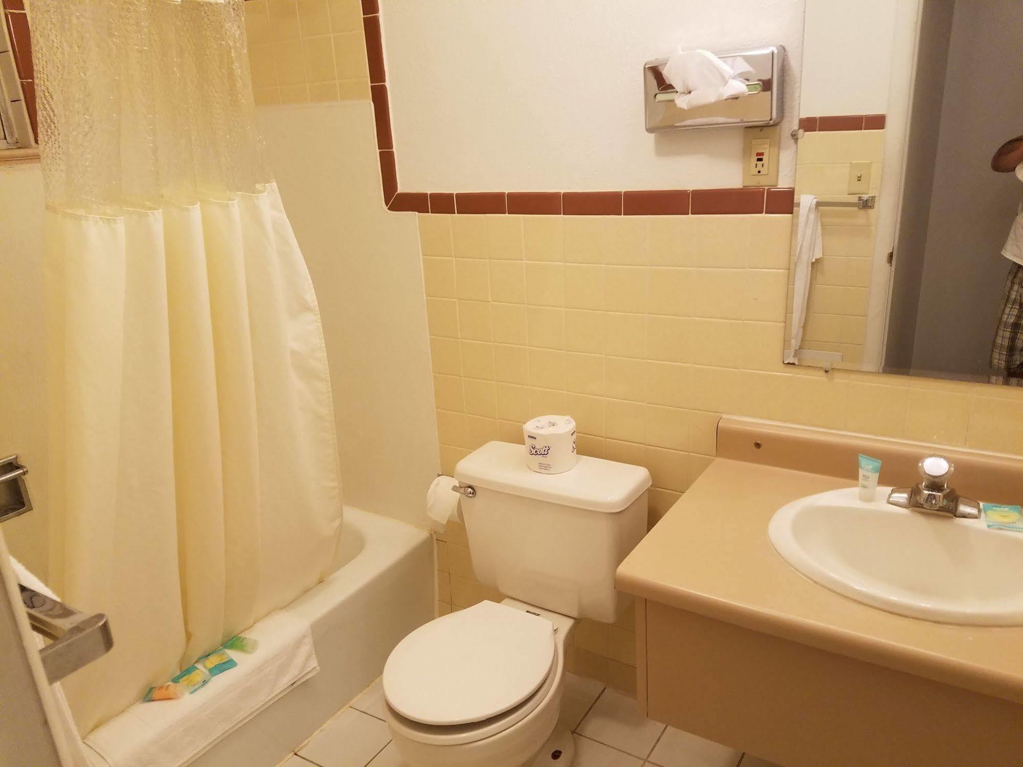 Downtown Xenion Motel Laramie Dış mekan fotoğraf